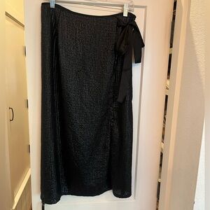 Something Navy Wrap Sequin Midi Skirt Black M
Waist 15”, length 32” front slit